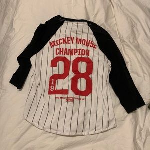 Baseball tee